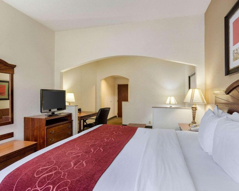 Comfort Suites Southaven - Memphis South image