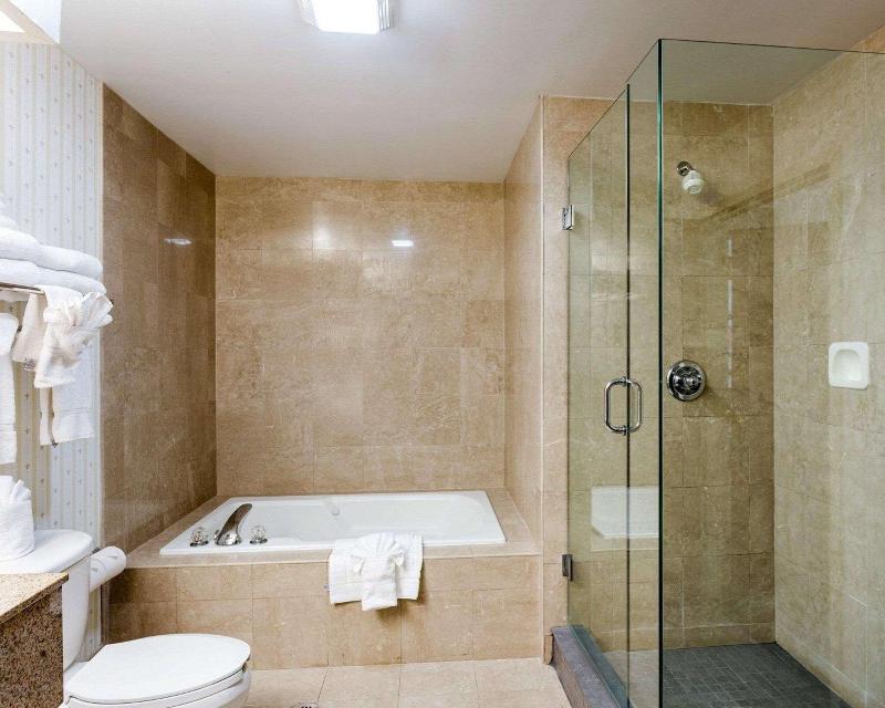 Comfort Suites Southaven - Memphis South image