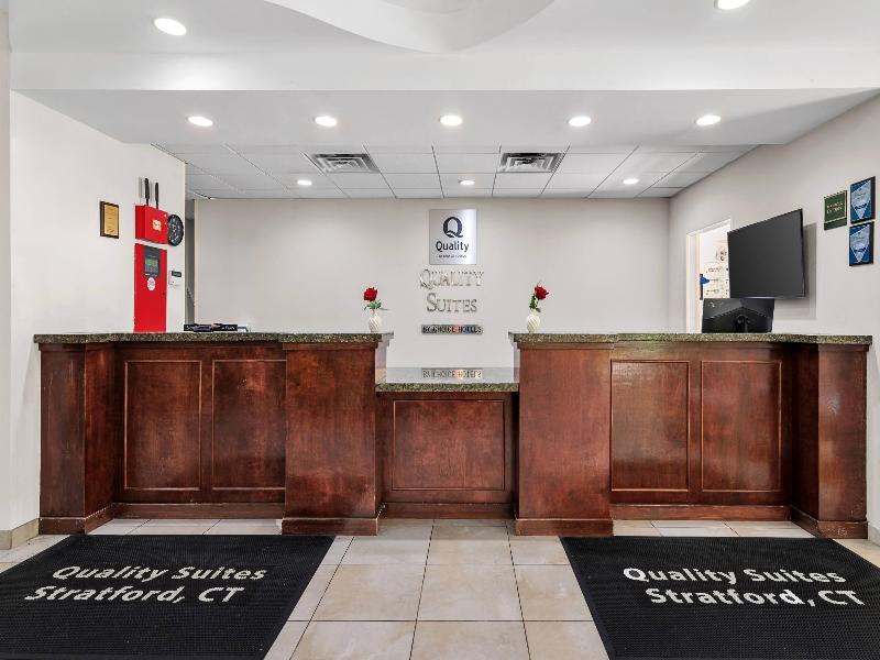 Quality Suites Stratford image