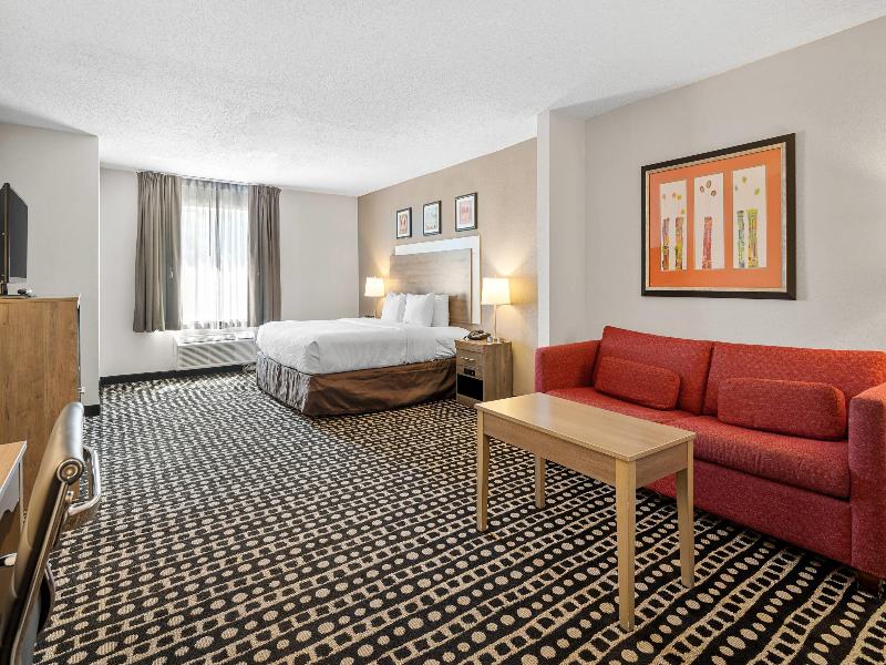 Quality Suites Stratford image