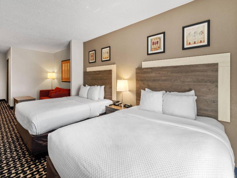 Quality Suites Stratford image