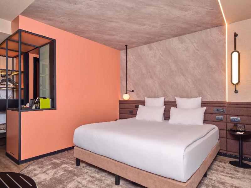 Novotel Istanbul Bomonti image