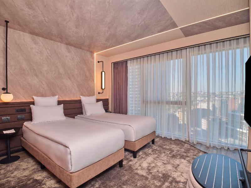 Novotel Istanbul Bomonti image
