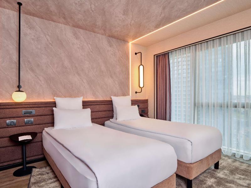 Novotel Istanbul Bomonti image