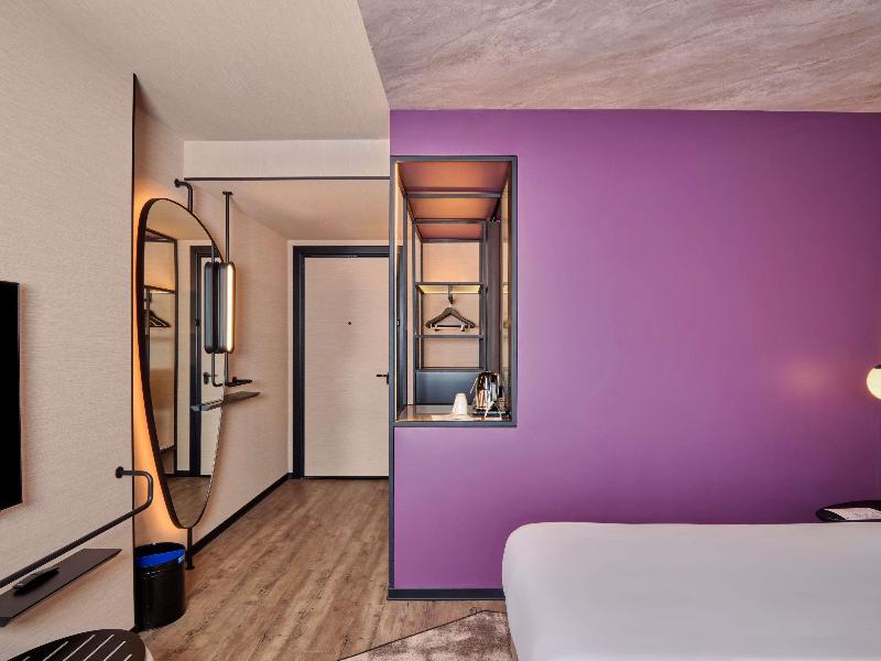 Novotel Istanbul Bomonti image