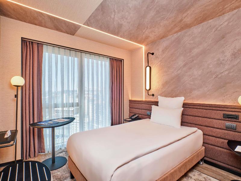 Novotel Istanbul Bomonti image