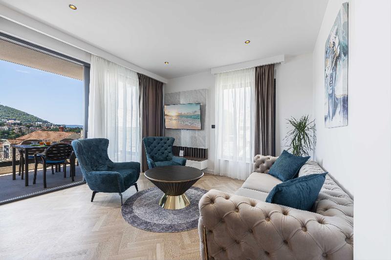 Rausion Luxury Apartments image