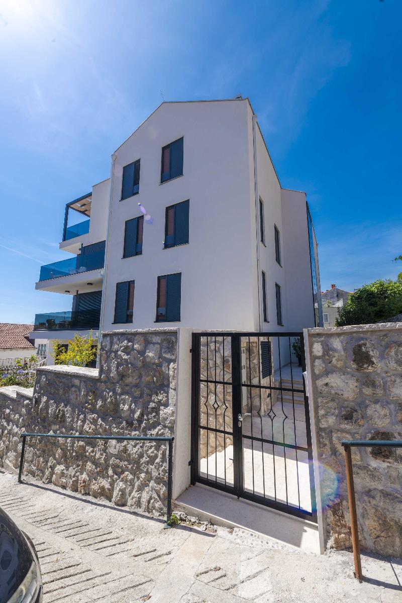 Rausion Luxury Apartments image