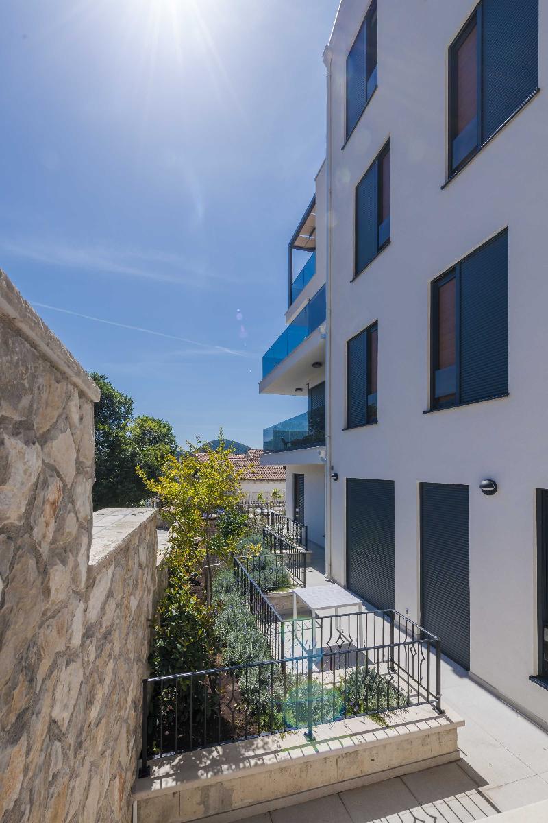 Rausion Luxury Apartments image