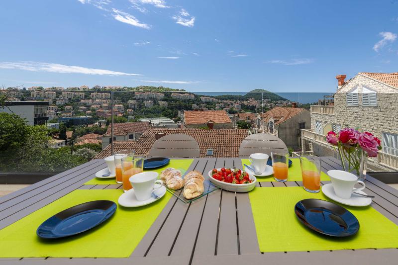 Rausion Luxury Apartments image