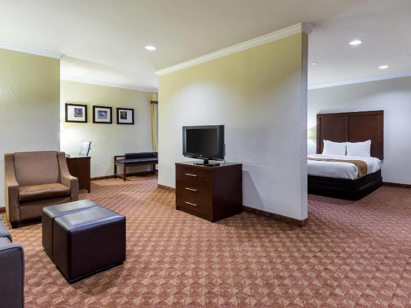 Comfort Suites near NASA - Clear Lake image