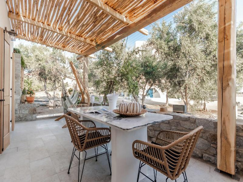 Naxian Serenity Suites image