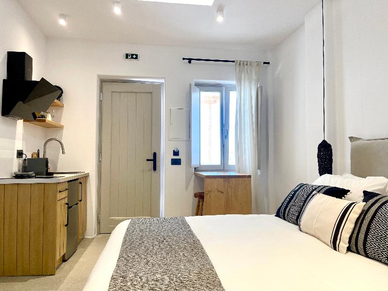 Mykonos Dot Suites image