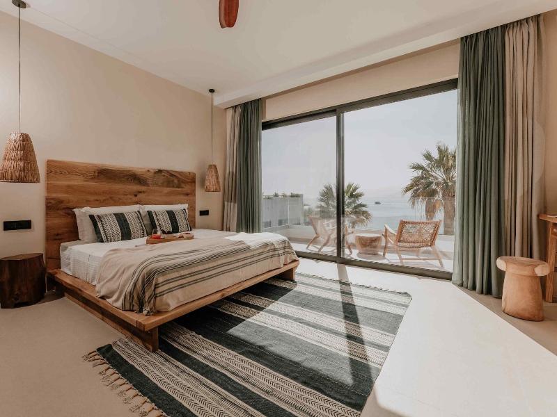 Ostrako Beachside Suites image