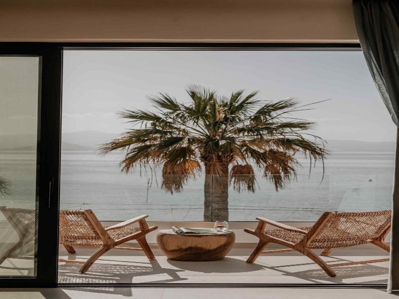 Ostrako Beachside Suites image