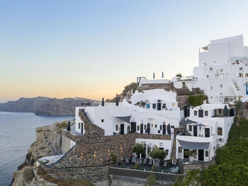 Pearl Of Caldera Oia Boutique Hotel image