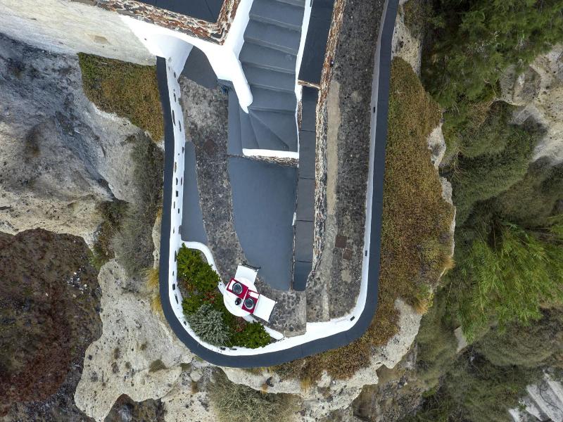Pearl Of Caldera Oia Boutique Hotel image
