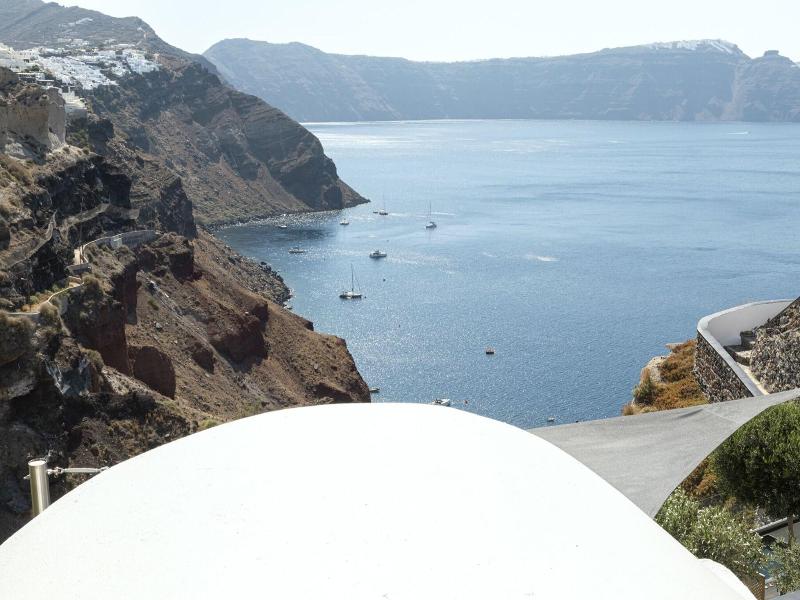 Pearl Of Caldera Oia Boutique Hotel image