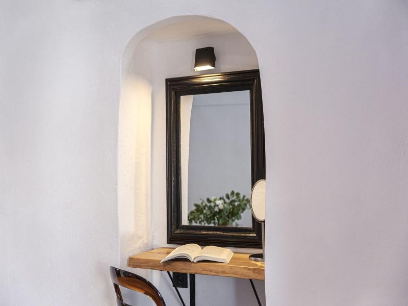 Pearl Of Caldera Oia Boutique Hotel image