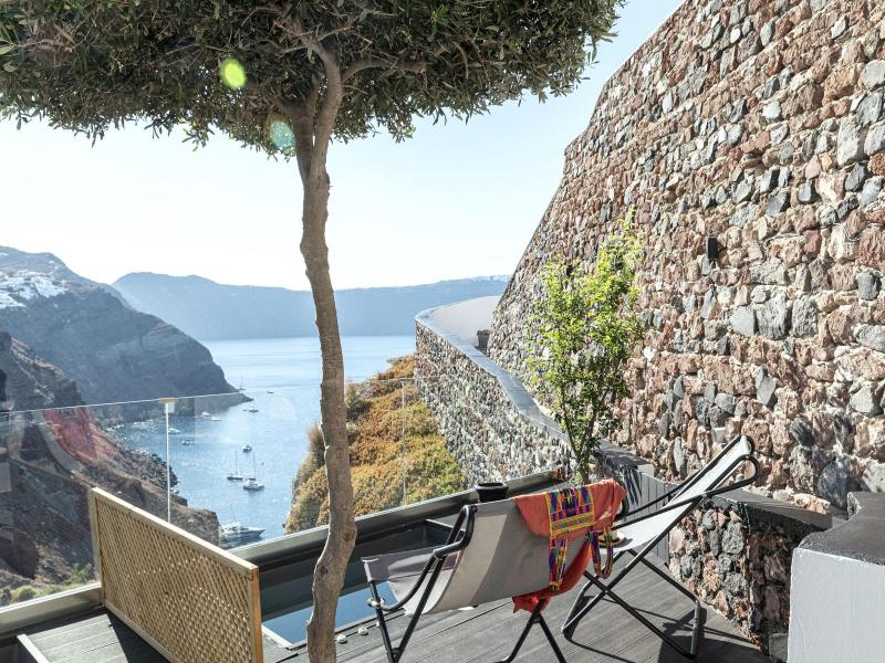 Pearl Of Caldera Oia Boutique Hotel image