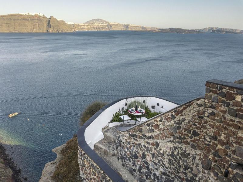 Pearl Of Caldera Oia Boutique Hotel image