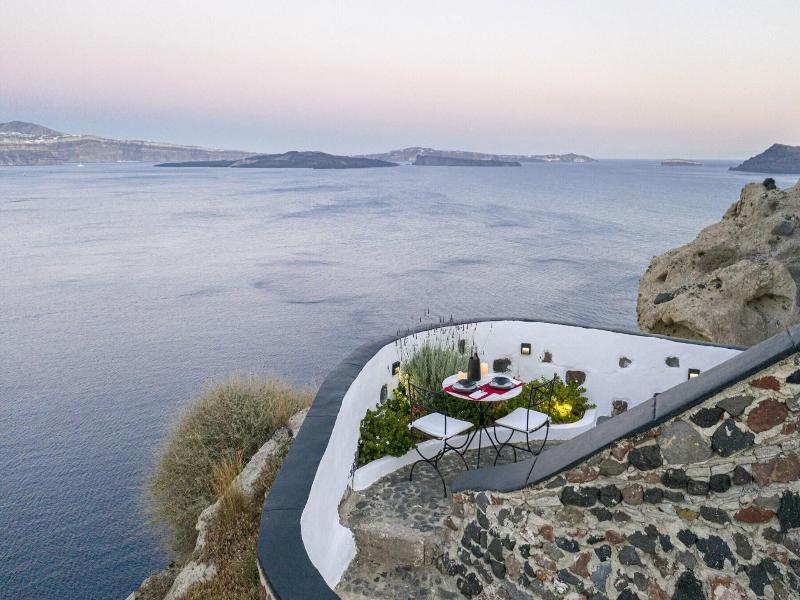 Pearl Of Caldera Oia Boutique Hotel image
