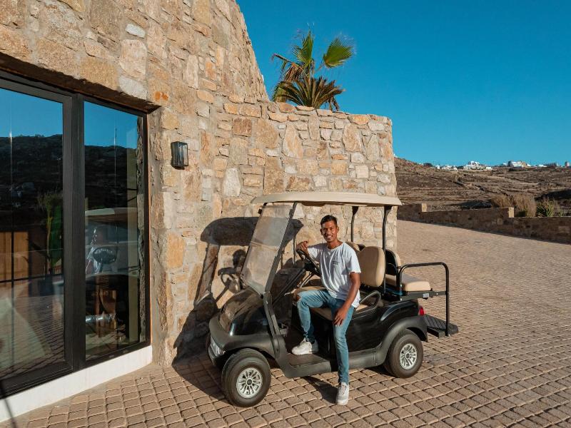 Ftelia Black Villas