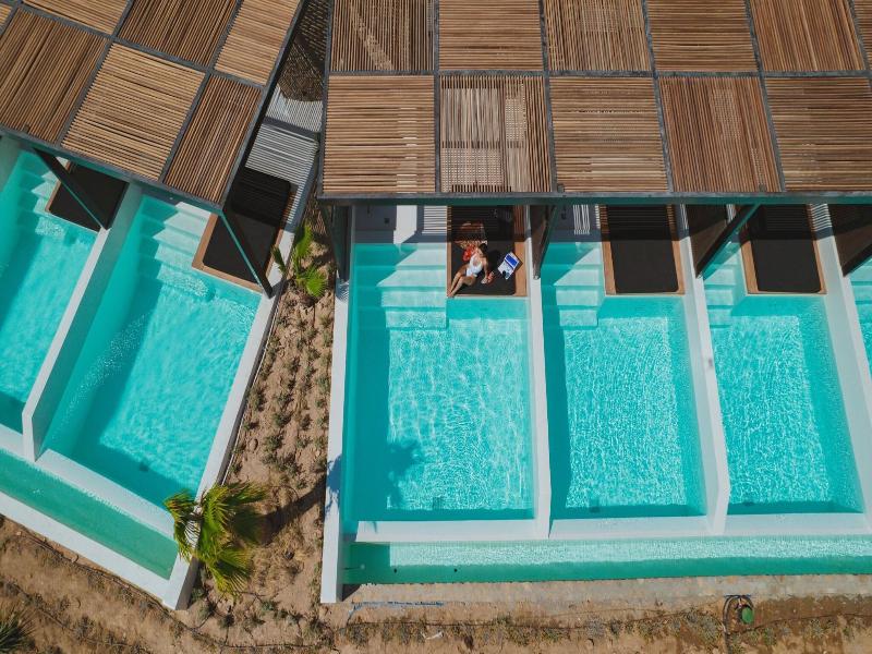 Ftelia Black Villas