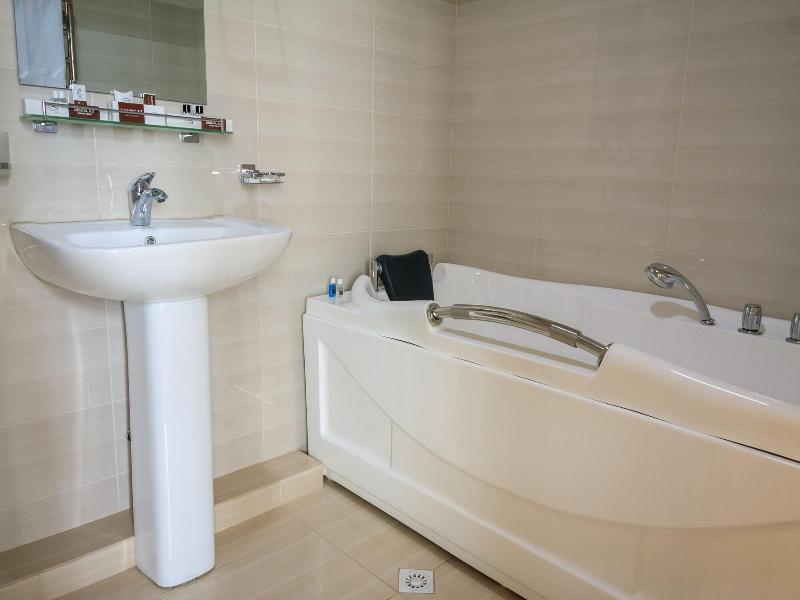 City Line Boutique Hotel 3