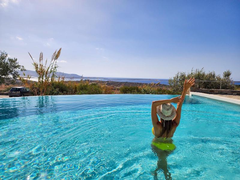 Anthemion Paros A Villas Suites image