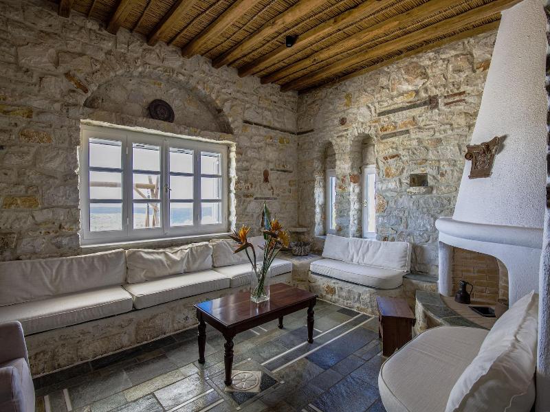 Anthemion Paros A Villas Suites image