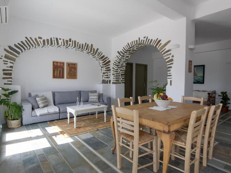 Anthemion Paros A Villas Suites image