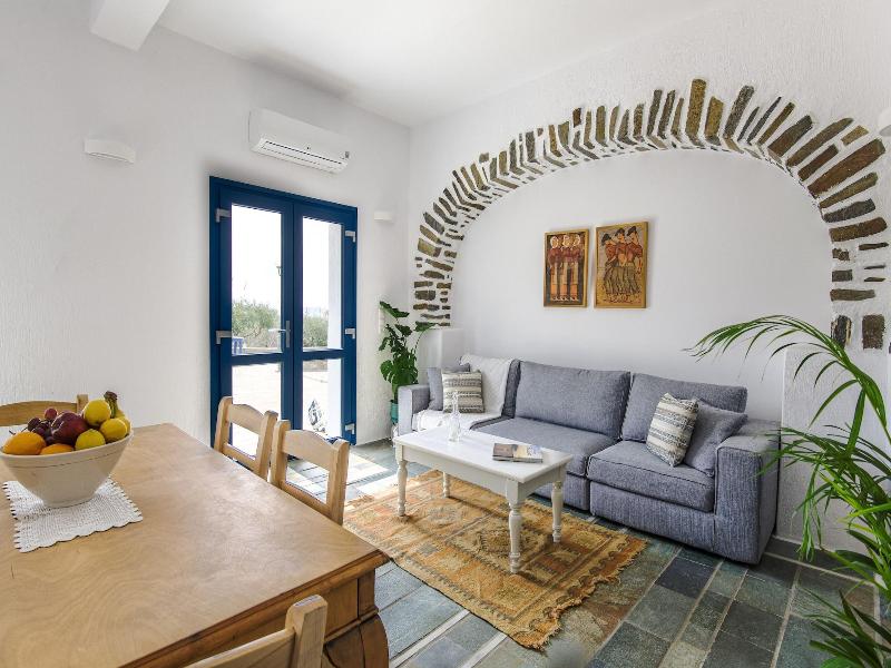 Anthemion Paros A Villas Suites image