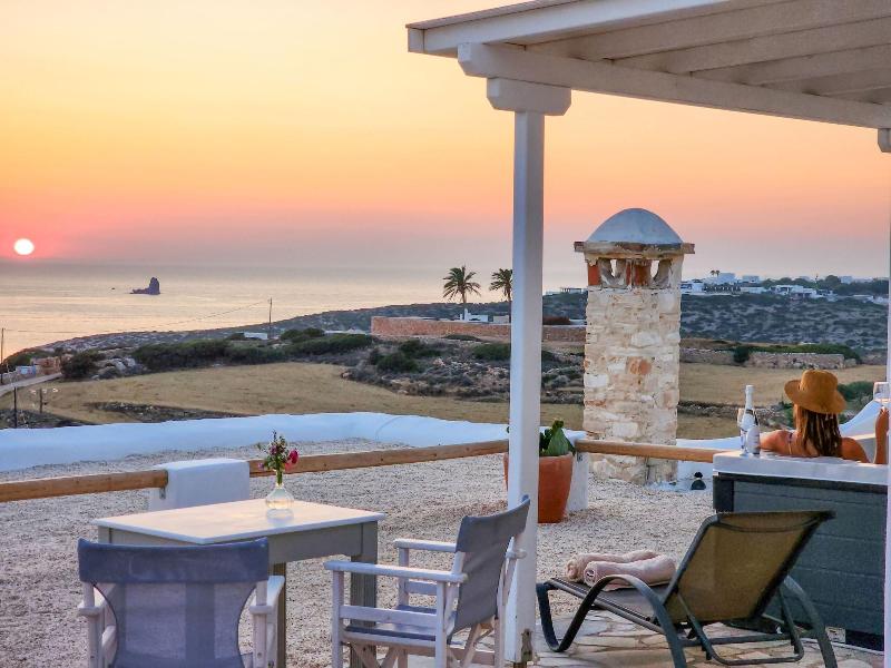 Anthemion Paros A Villas Suites image