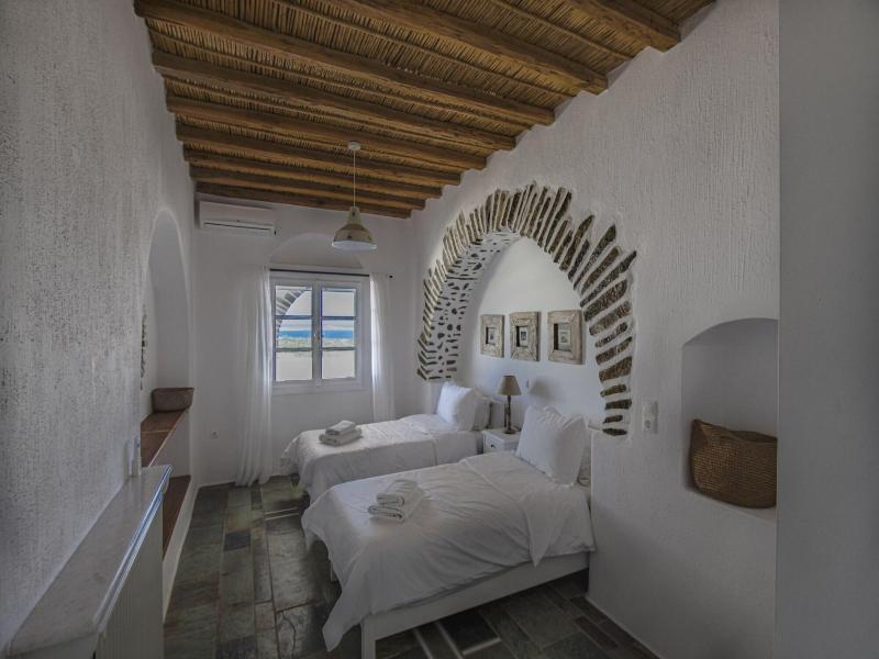 Anthemion Paros A Villas Suites image