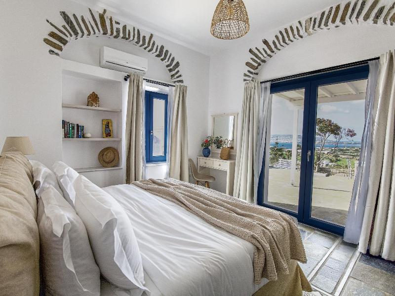 Anthemion Paros A Villas Suites image