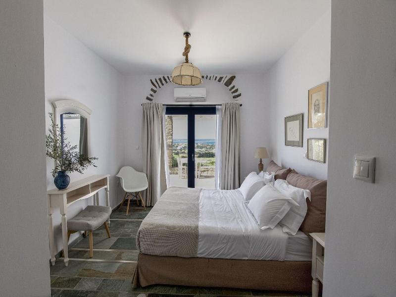 Anthemion Paros A Villas Suites image
