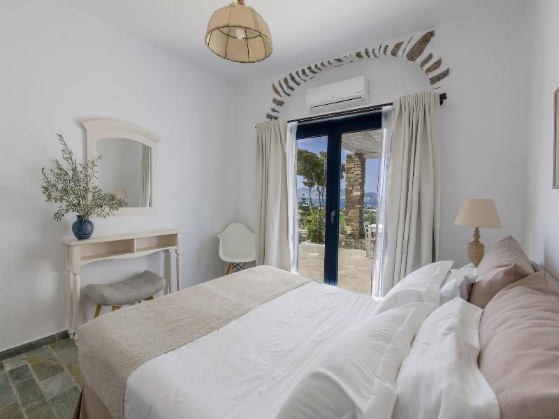 Anthemion Paros A Villas Suites image