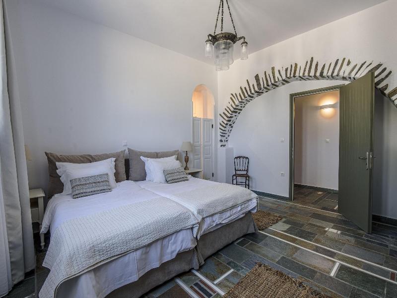 Anthemion Paros A Villas Suites image