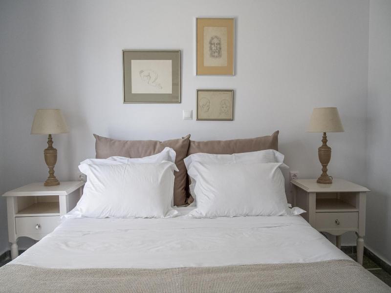Anthemion Paros A Villas Suites image