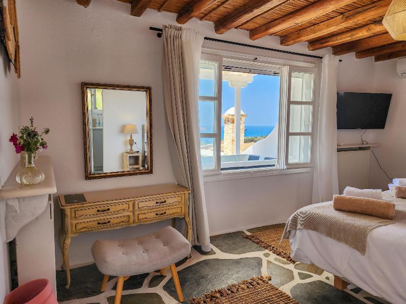 Anthemion Paros A Villas Suites image