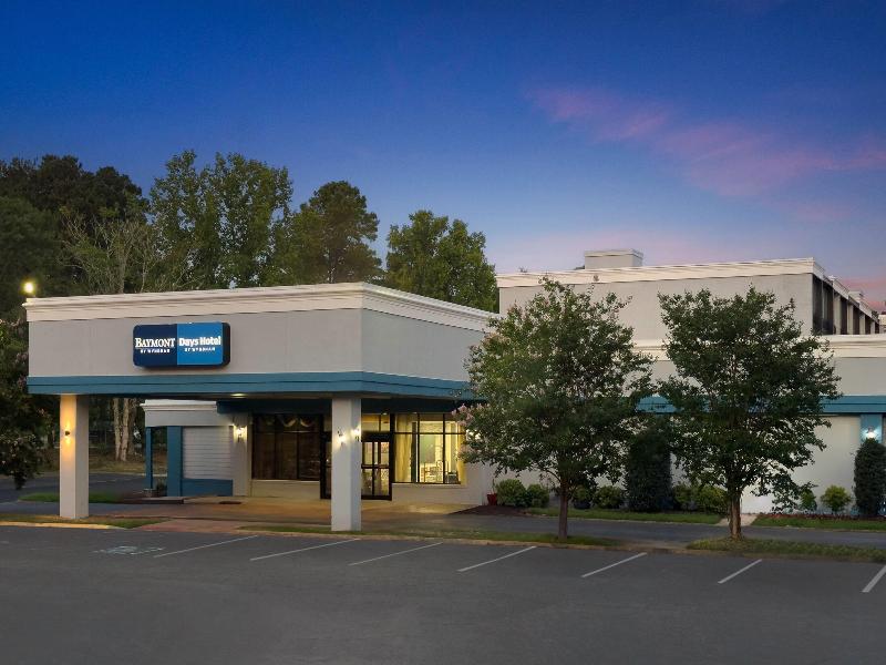 Baymont By Wyndham Williamsburg I-64 image
