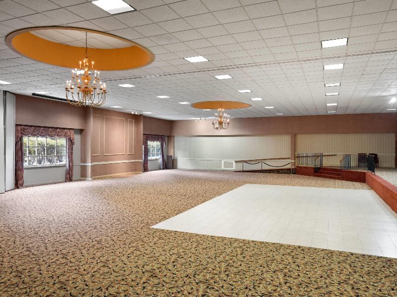 Baymont By Wyndham Williamsburg I-64 image