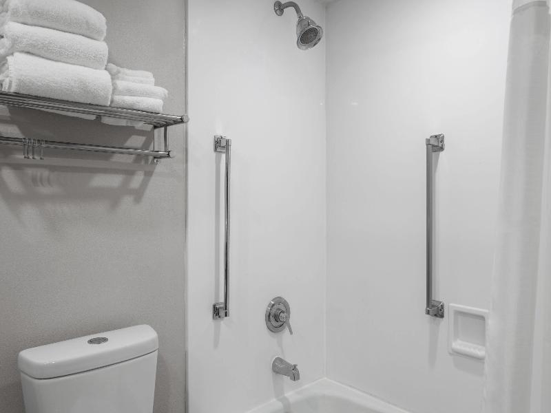 Baymont By Wyndham Williamsburg I-64 image