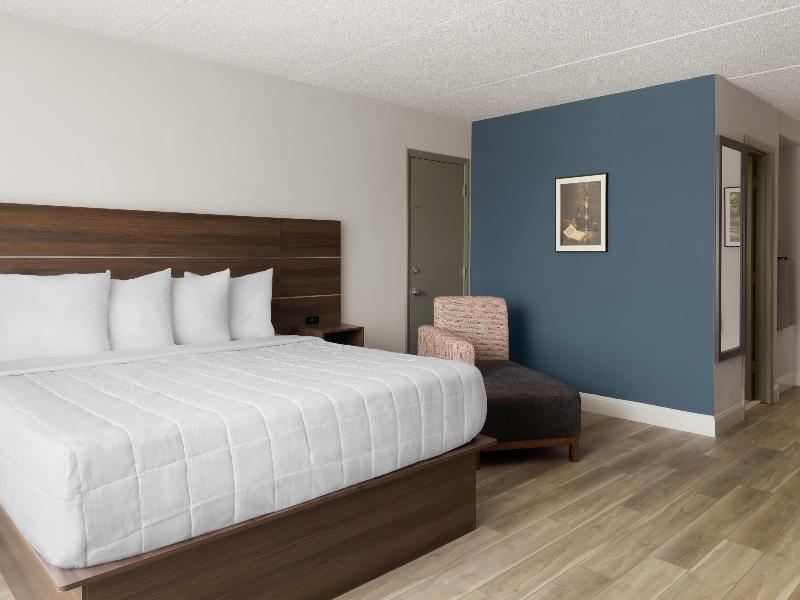 Baymont By Wyndham Williamsburg I-64 image
