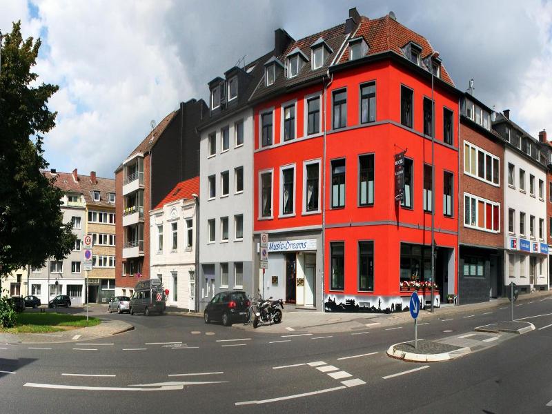 Hotel Klenkes Am Bahnhof image