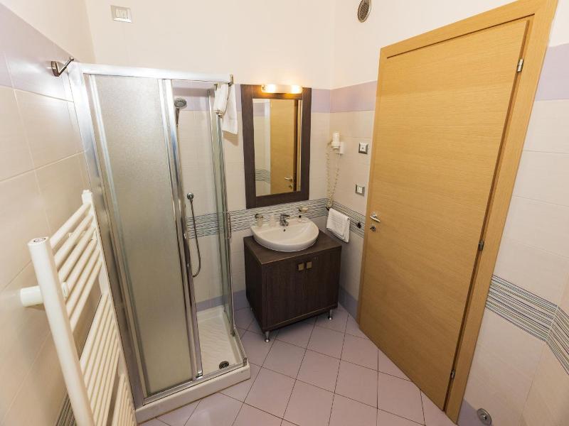Kiara Residence image