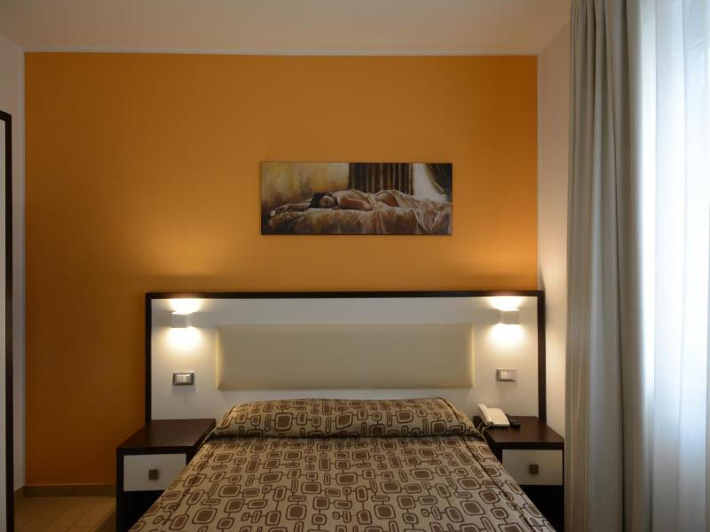 Kiara Residence image