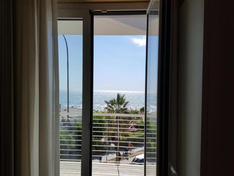 Kiara Residence image