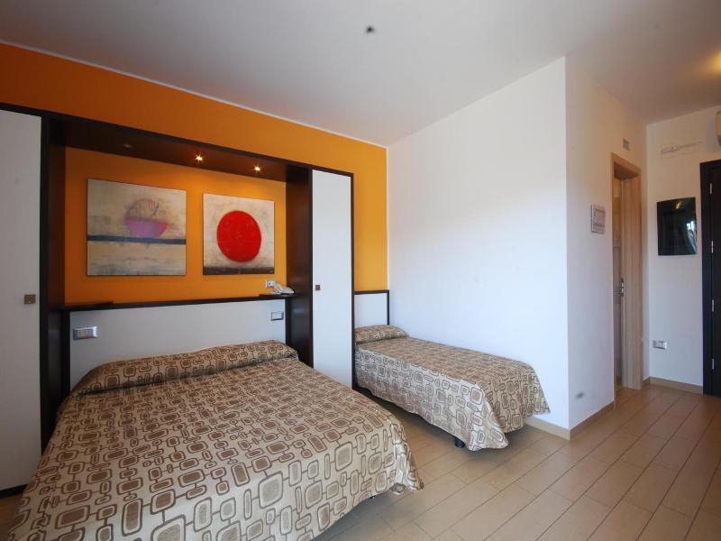 Kiara Residence image